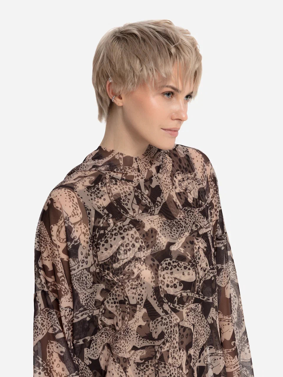 Smart T-Shirt Oversize with Hood Wild Cat